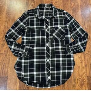 Athleta Women's Sierra Plaid Button Down Shirt - Black Size XS Outdoor Layers